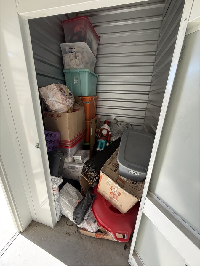 5 x 5 storage unit in Crowley, TX
