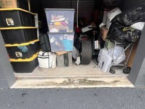 10 x 10 unit in Deerfield Beach
