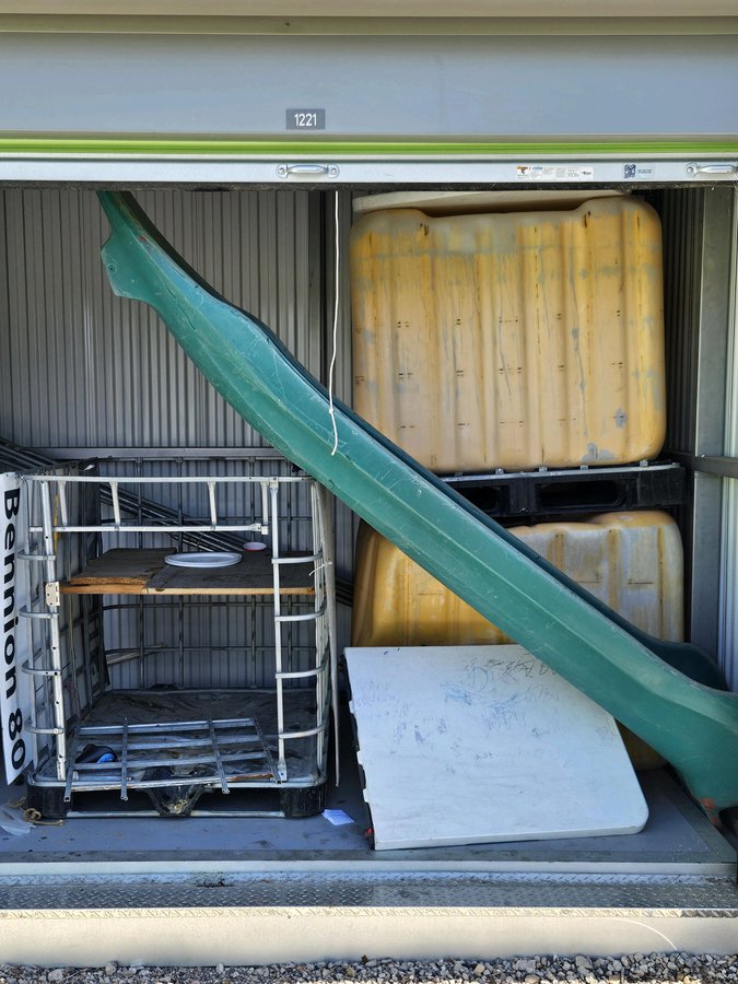 10 x 7 storage unit in Sandy, UT