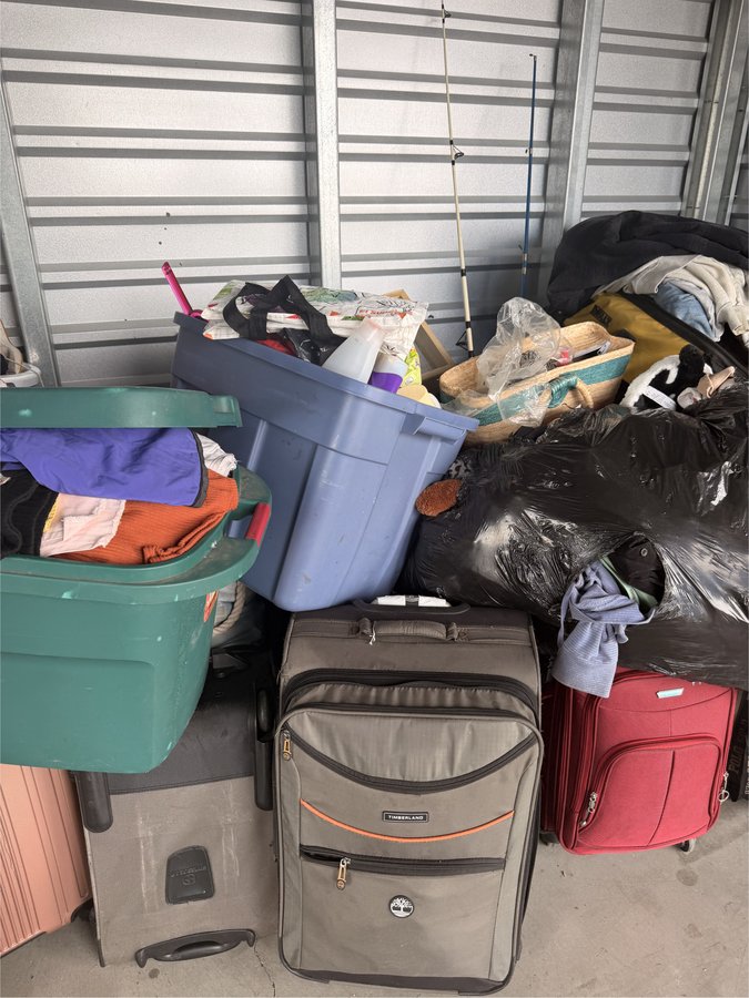 10 x 5 storage unit in Harbor City, CA