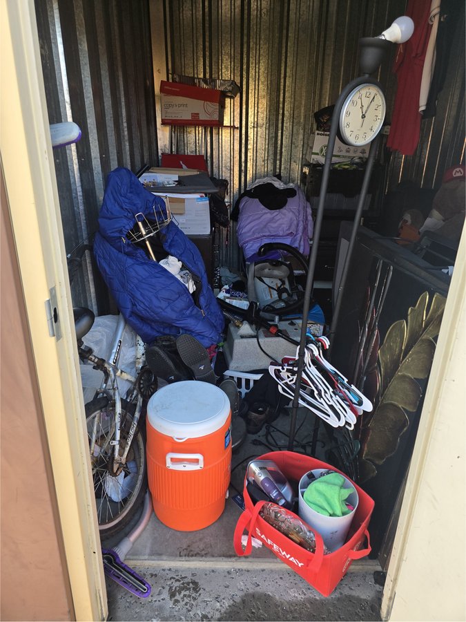 10 x 10 storage unit in Anchorage, AK