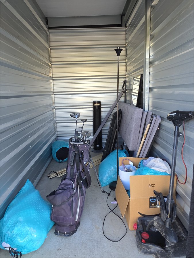 5 x 10 storage unit in Hannibal, MO
