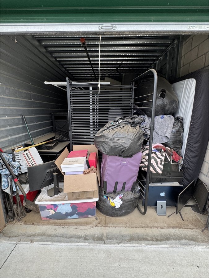 10 x 30 storage unit in Eastvale, CA