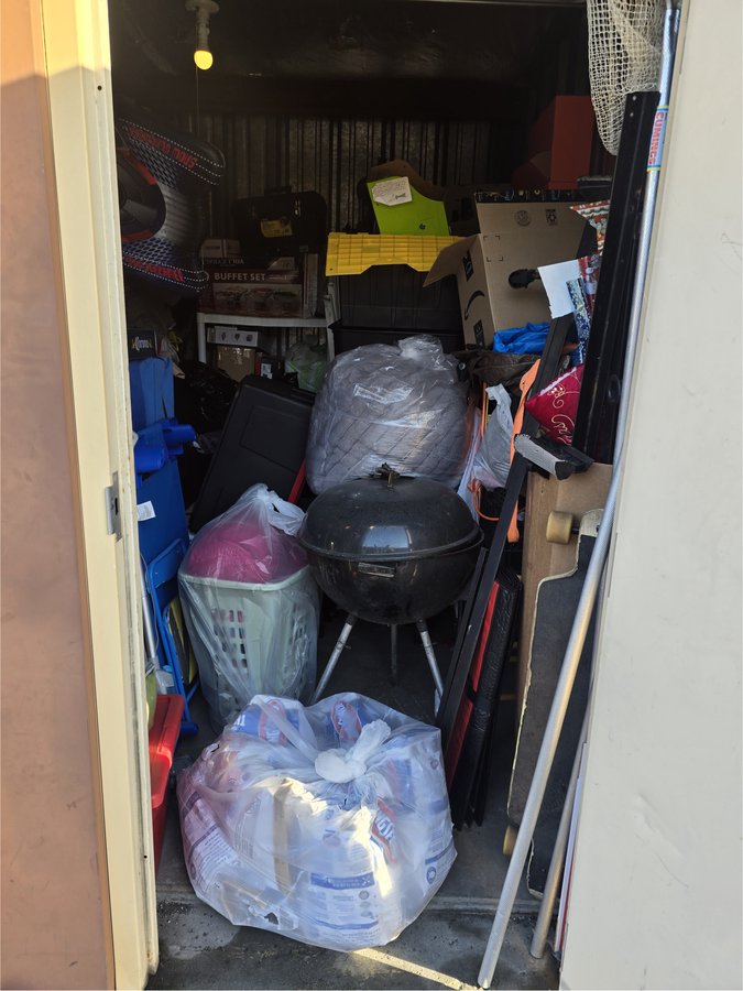 10 x 10 storage unit in Anchorage, AK