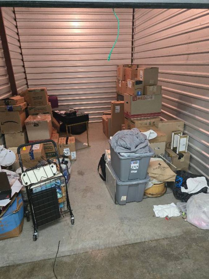 10 x 15 storage unit in Grand Prairie, TX