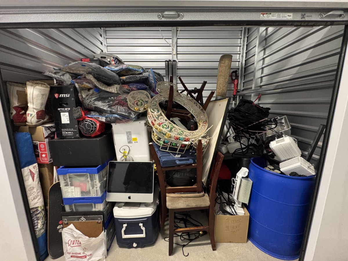 10 x 7 storage unit in Eastvale, CA