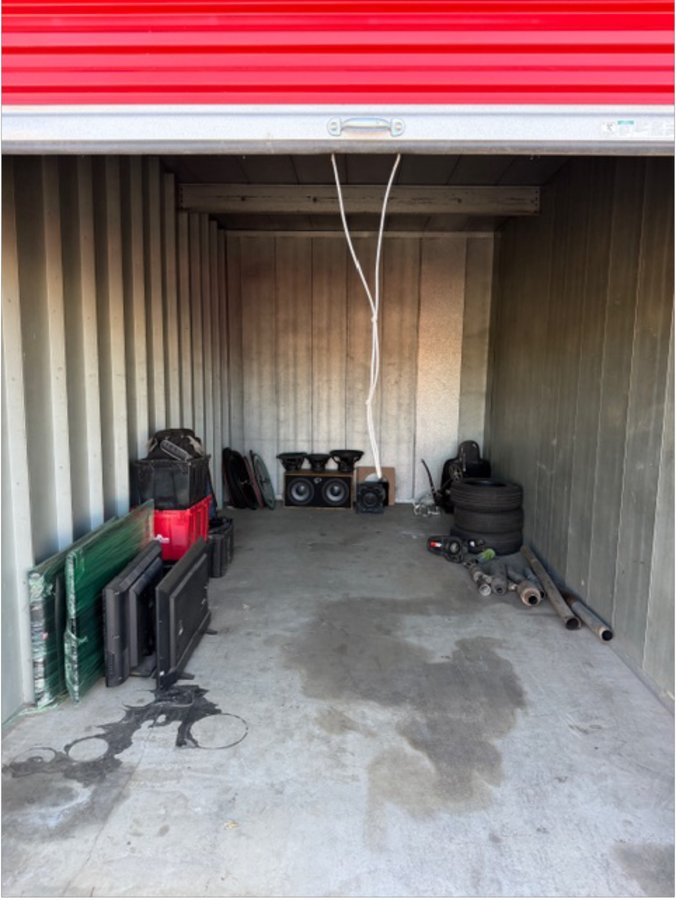10 x 20 storage unit in Riverside, CA
