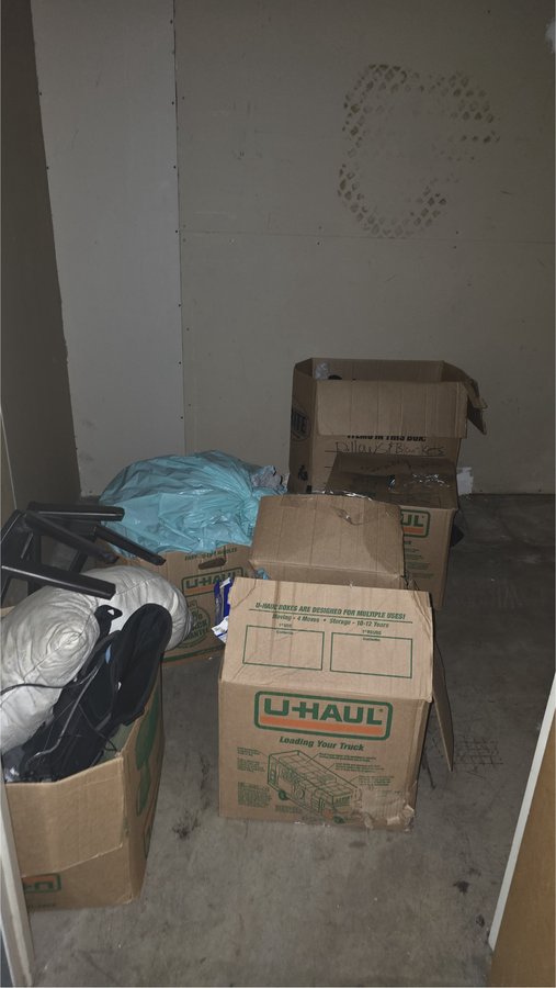 7 x 10 storage unit in Lynwood, CA