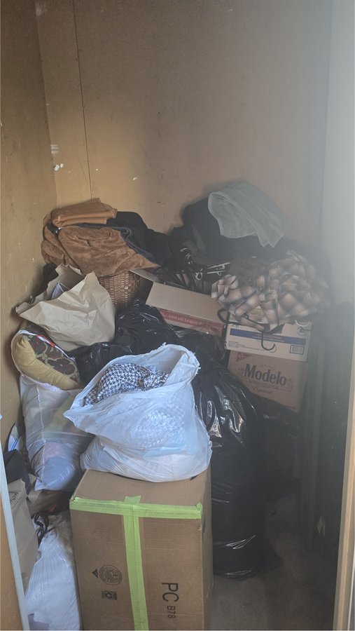 5 x 5 storage unit in Lynwood, CA