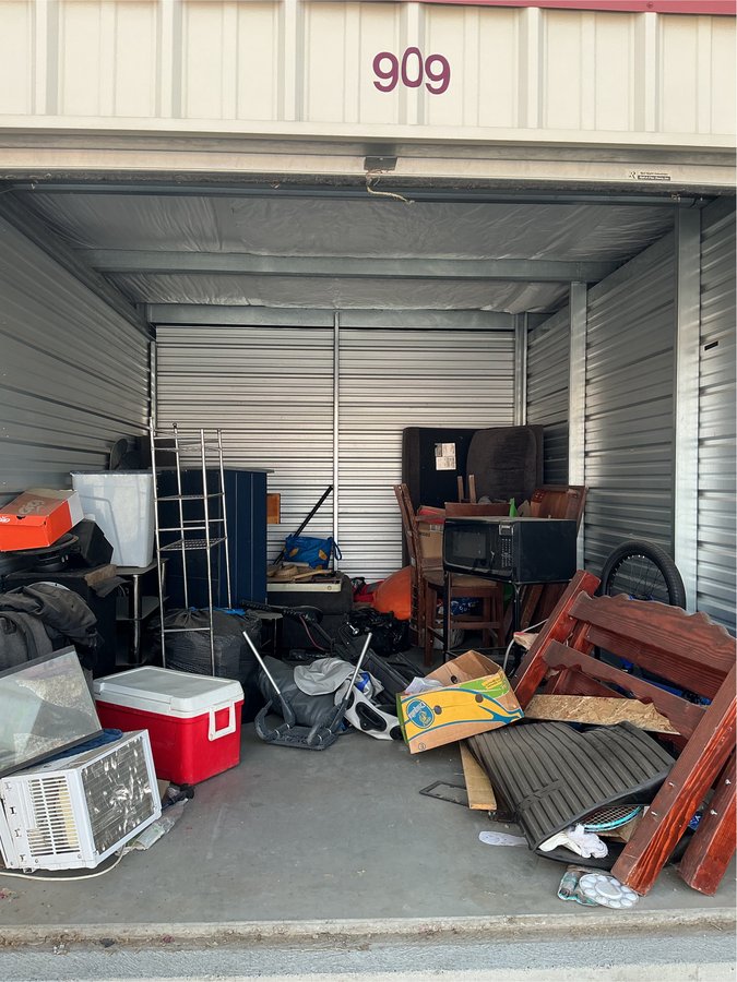 10 x 15 storage unit in Pasco, WA