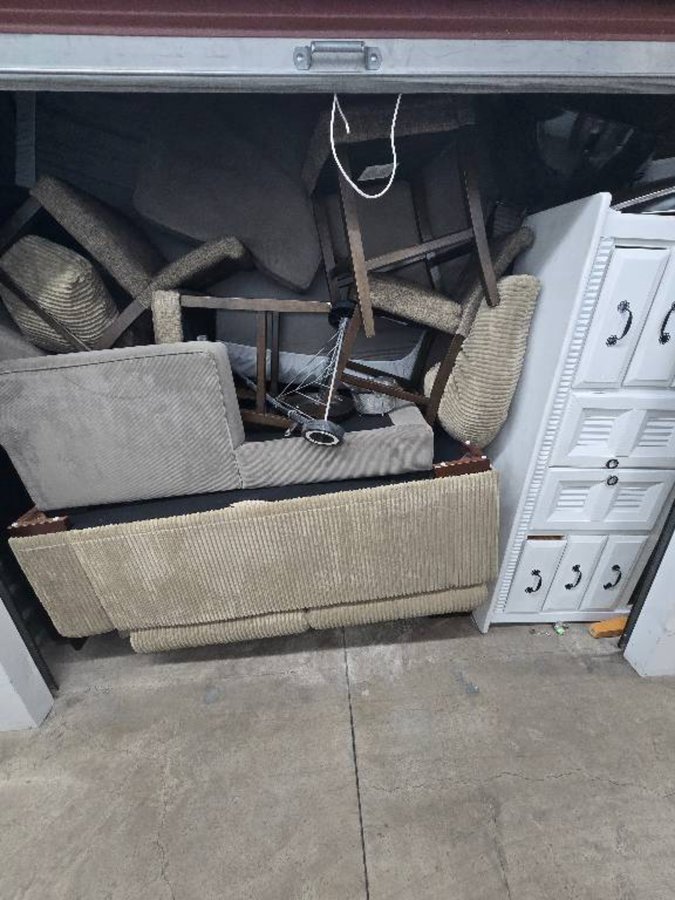 5 x 10 storage unit in Phoenix, AZ