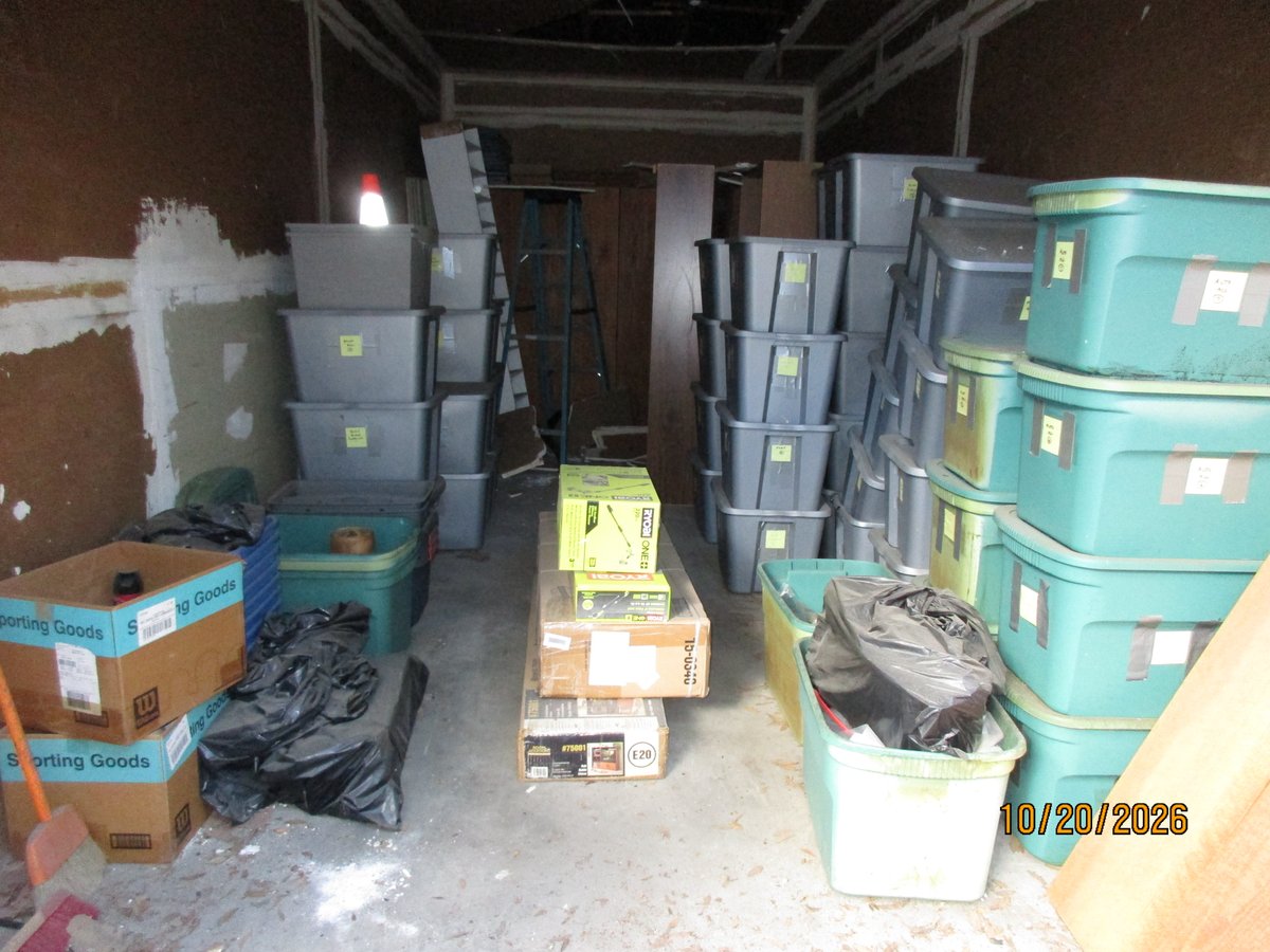 10 x 25 storage unit in Tampa, FL