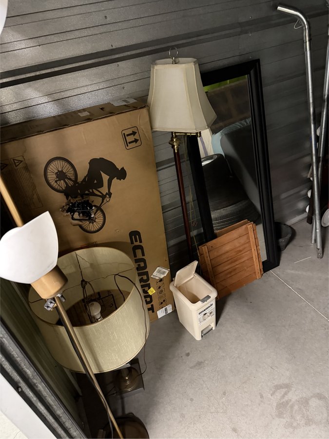 10 x 15 storage unit in San Jose, CA
