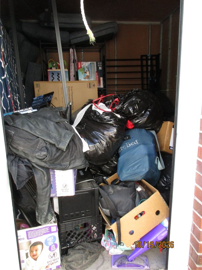 10 x 10 storage unit in Pinellas Park, FL