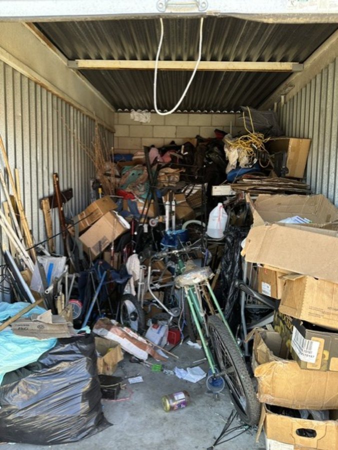 8 x 15 storage unit in San Bernandino, CA
