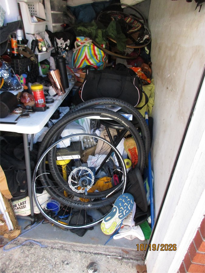 5 x 10 storage unit in St Petersburg, FL