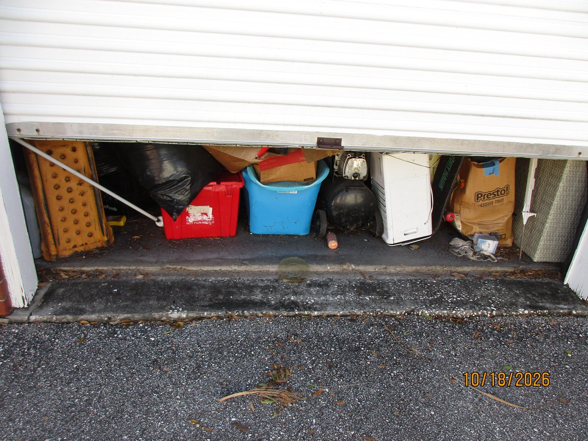 10 x 20 storage unit in St Pete, FL