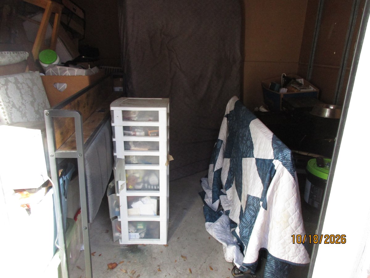 10 x 10 storage unit in St Pete, FL