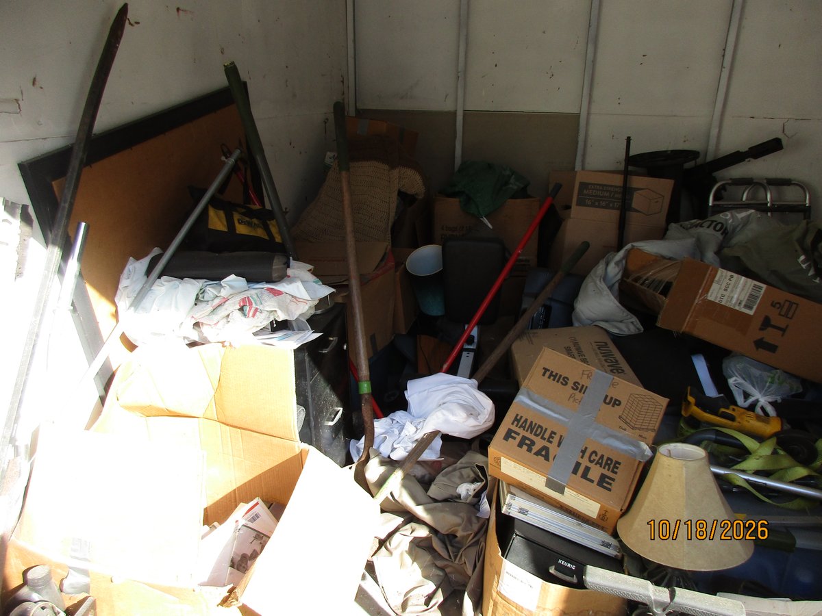 10 x 10 storage unit in St Pete, FL