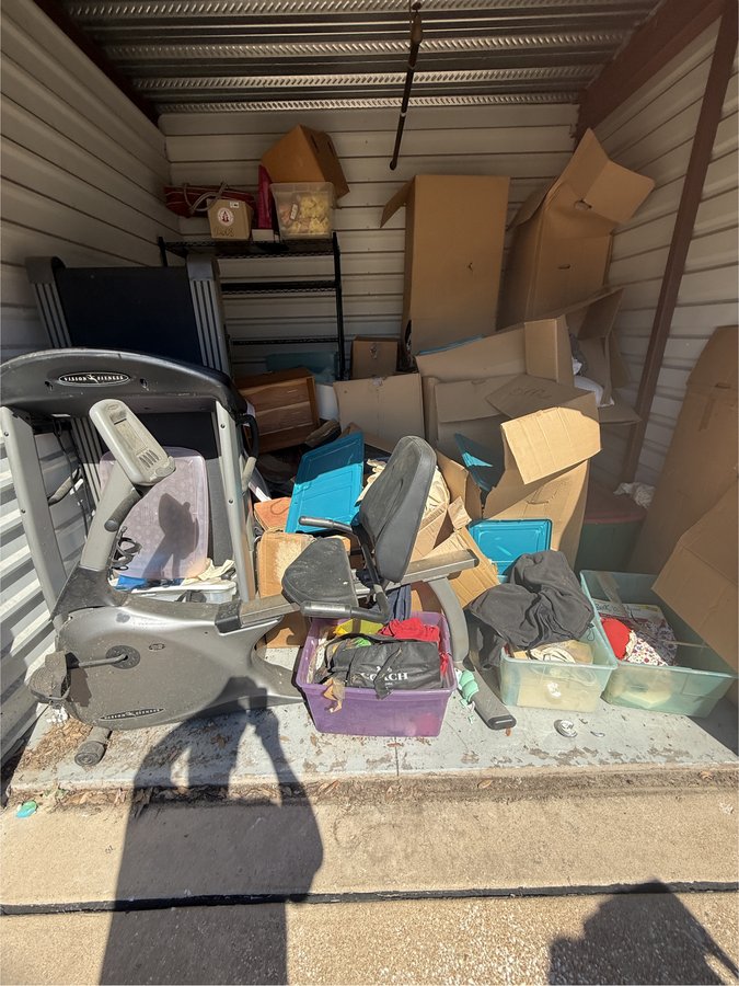 10 x 10 storage unit in Houston, TX
