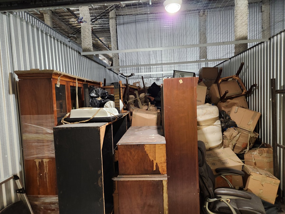 10 x 27 storage unit in Jamaica, NY