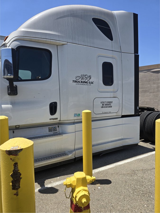 1 x 28 storage unit in Ontario, CA