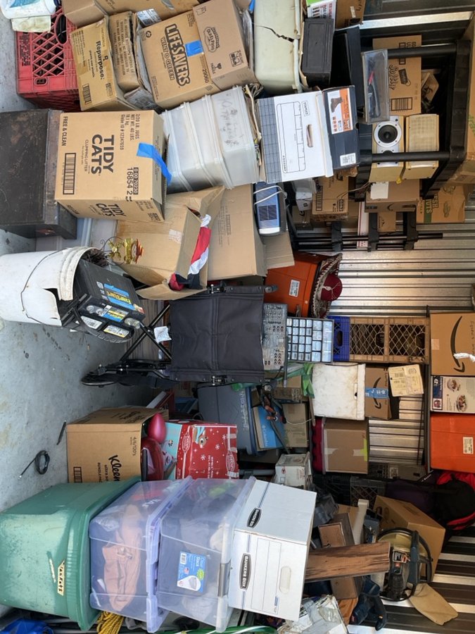 10 x 10 storage unit in Hamburg, NJ
