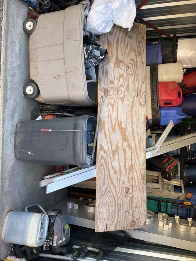 10 x 10 storage unit in Newton, NJ