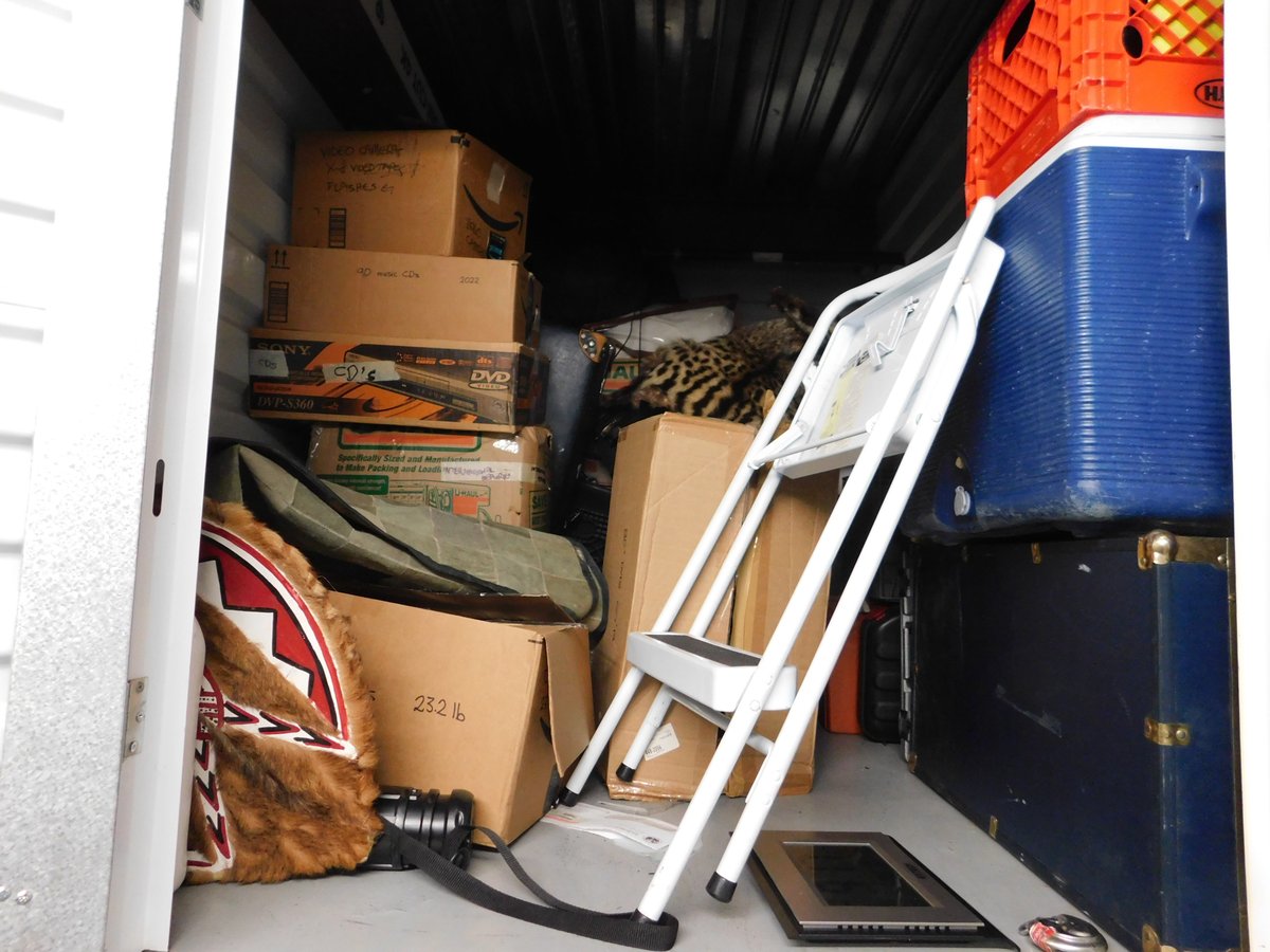 5 x 10 storage unit in Houston, TX