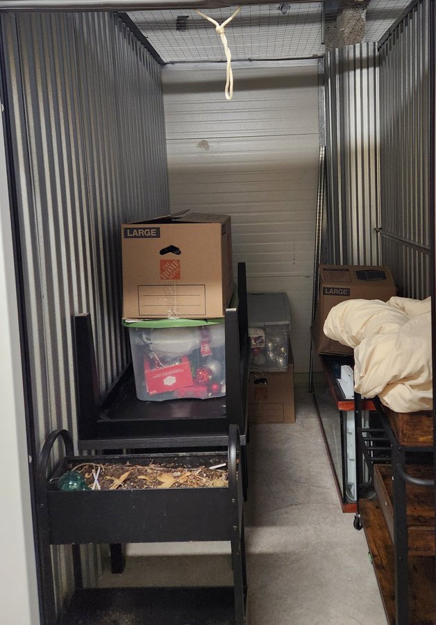 10 x 10 storage unit in Jamaica, NY