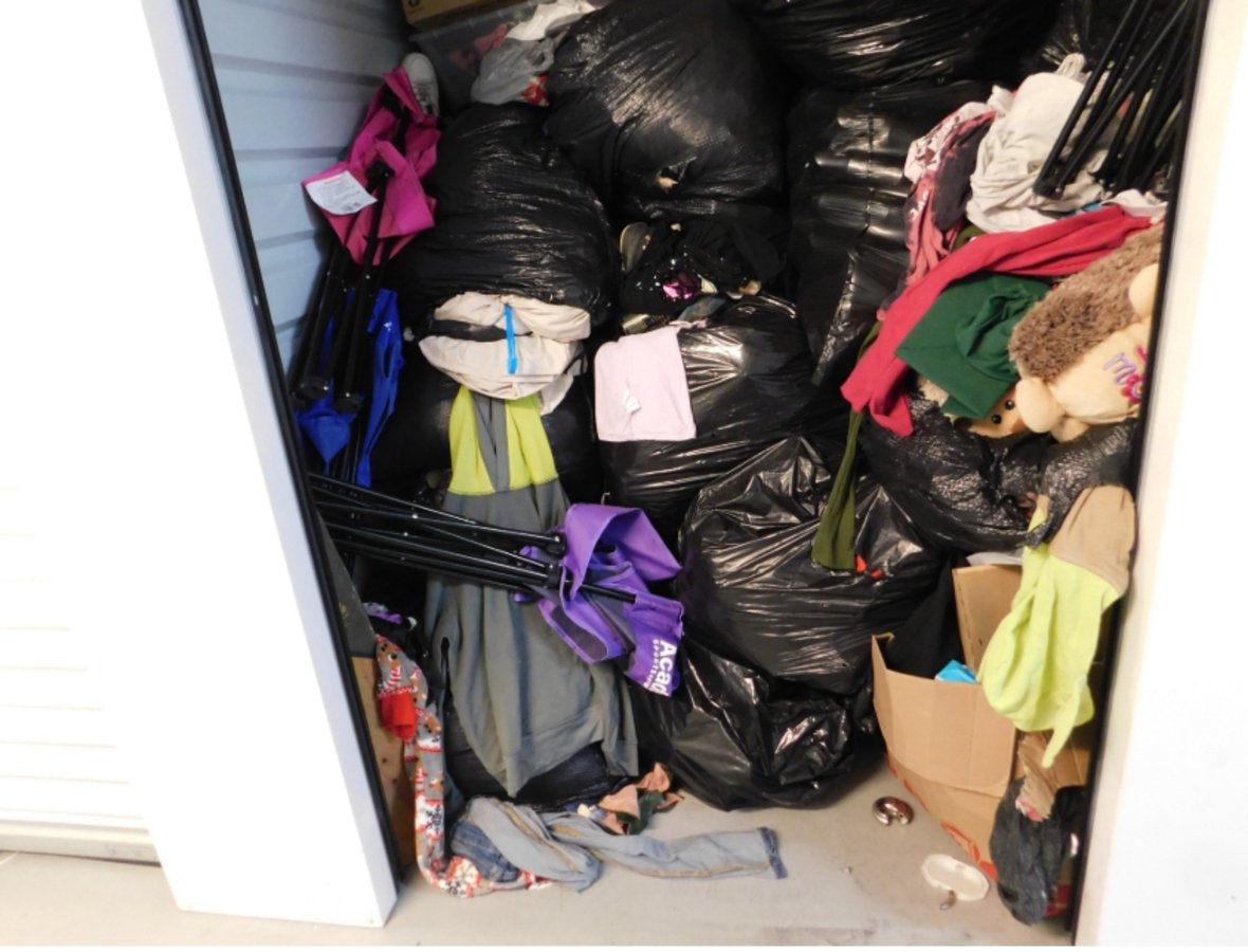 5 x 10 storage unit in Houston, TX