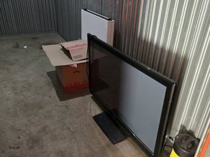 5 x 15 unit in Ontario