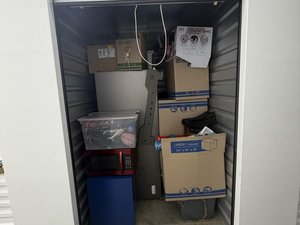 5 x 10 unit in Clarksville