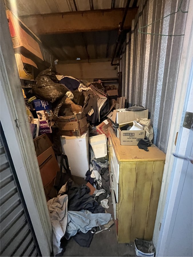 5 x 9 storage unit in Fresno, CA