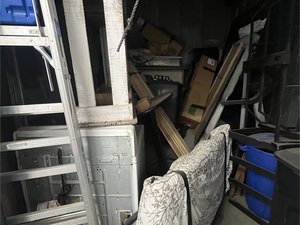 10 x 10 unit in Fresno