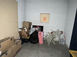 8 x 9 unit in Fresno