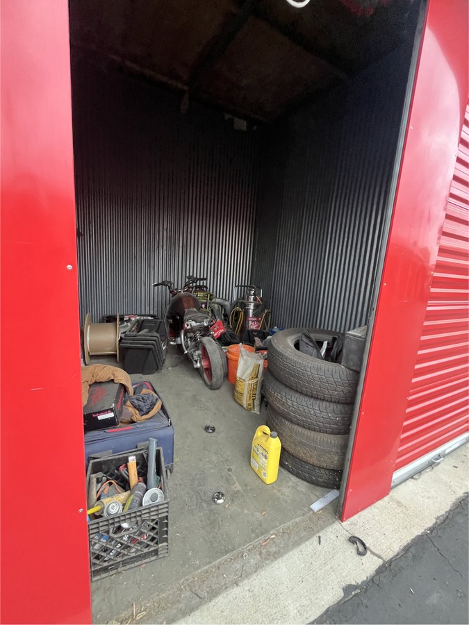 10 x 13 storage unit in Ceres, CA