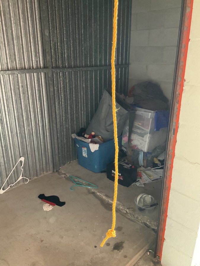 10 x 5 storage unit in Tarpon Springs, FL