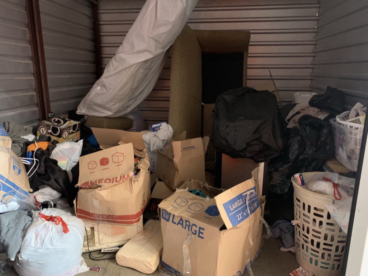 10 x 10 storage unit in Holiday, FL