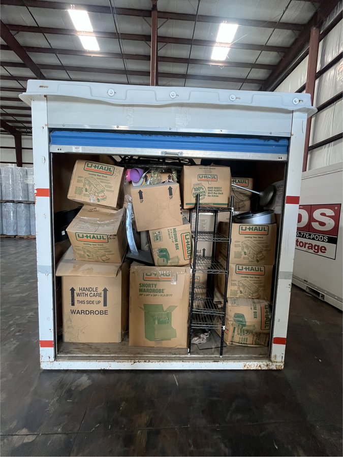 8 x 16 storage unit in Edinburg, TX