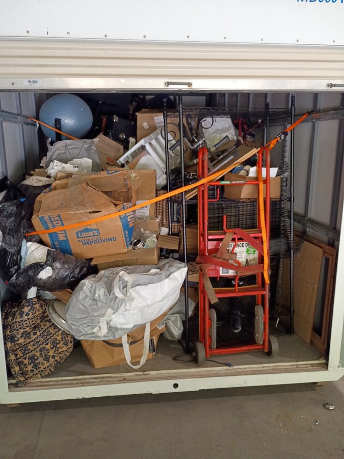 8 x 16 storage unit in Mableton, GA
