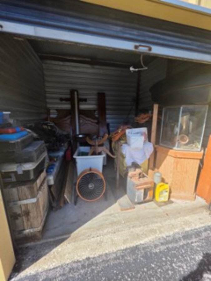10 x 10 storage unit in Spring Hill, FL