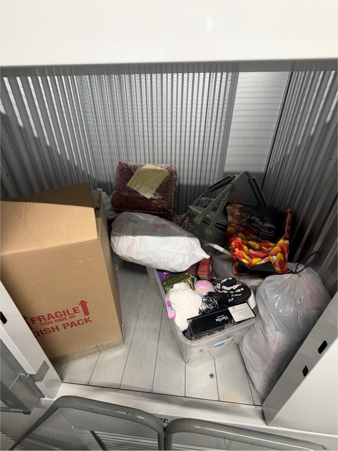 5 x 5 storage unit in Flushing, NY