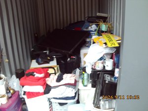 5 x 10 unit in Riverhead