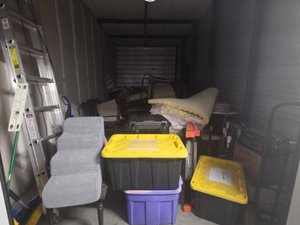 10 x 25 unit in Spring Hill
