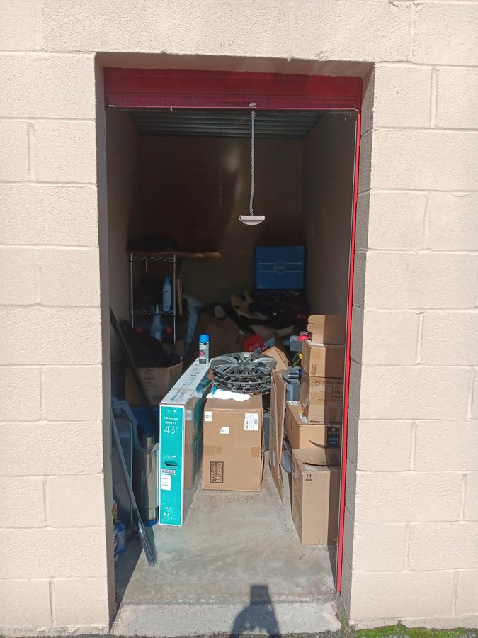 5 x 10 storage unit in Greensboro, NC