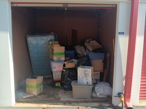 10 x 10 unit in Winston Salem