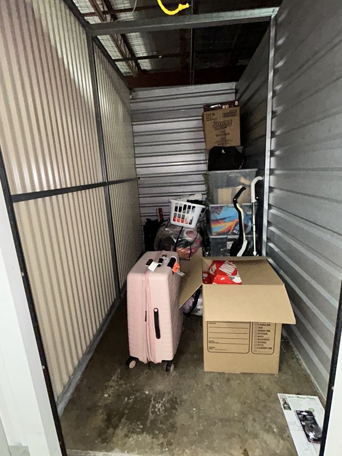 5 x 10 storage unit in Carrollton, TX