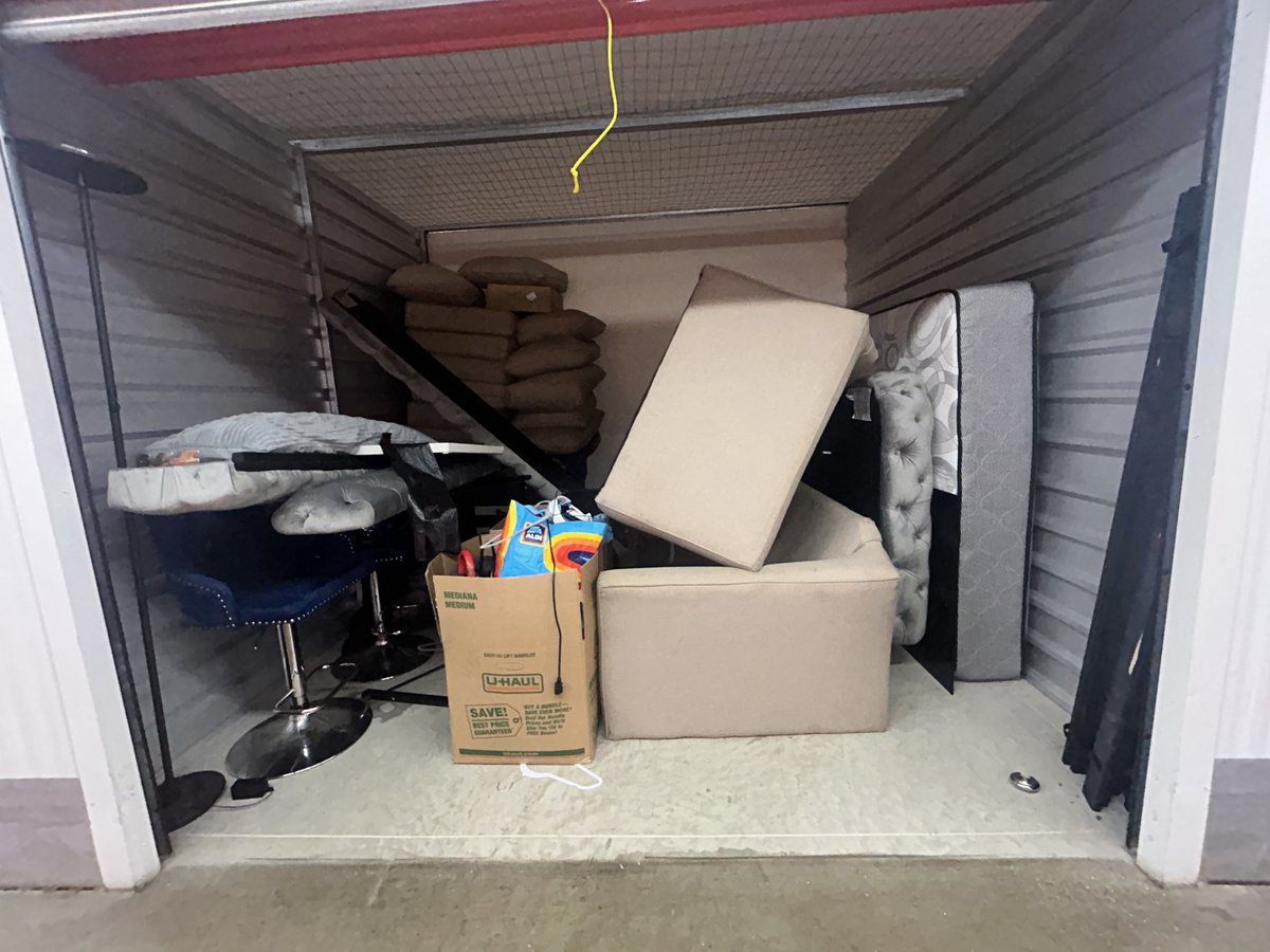 10 x 10 storage unit in Carrollton, TX
