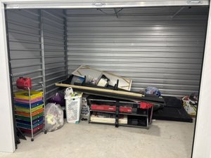 10 x 20 unit in Cape Coral